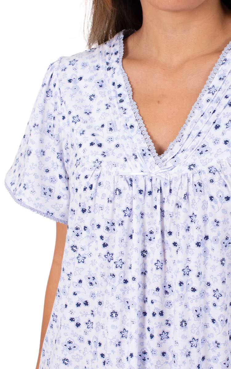 Woman wearing Schrank cotton nightgown for summer with short sleeves